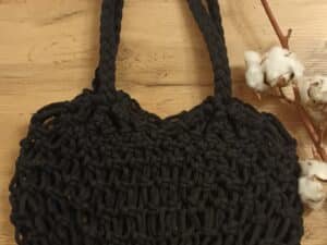 sac filet en macramé