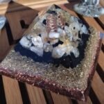 orgonite pyramide citrine